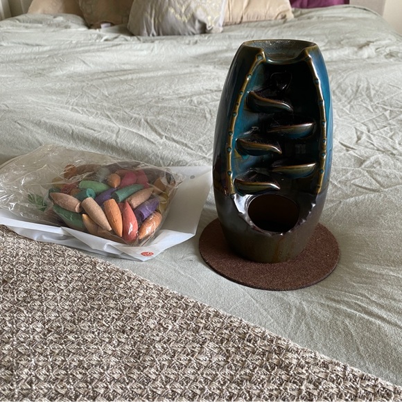 Incense Waterfall, cones included - Picture 2 of 4